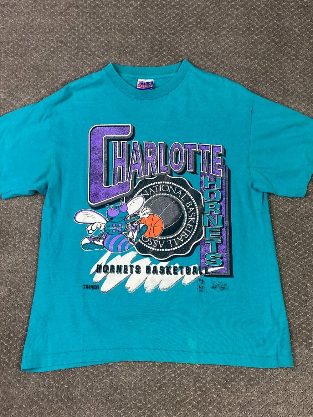 Vintage 90s Charlotte Hornets T Shirt Mens Large Fits Medium Trench Basketball